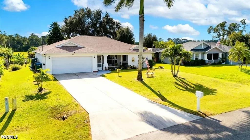 3221 NE 15th Place Cape Coral FL 33909