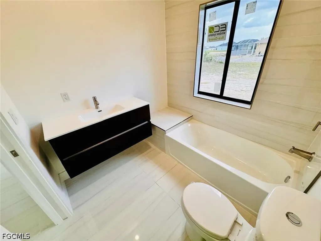 3424 NE 21st Place Cape Coral FL 33909