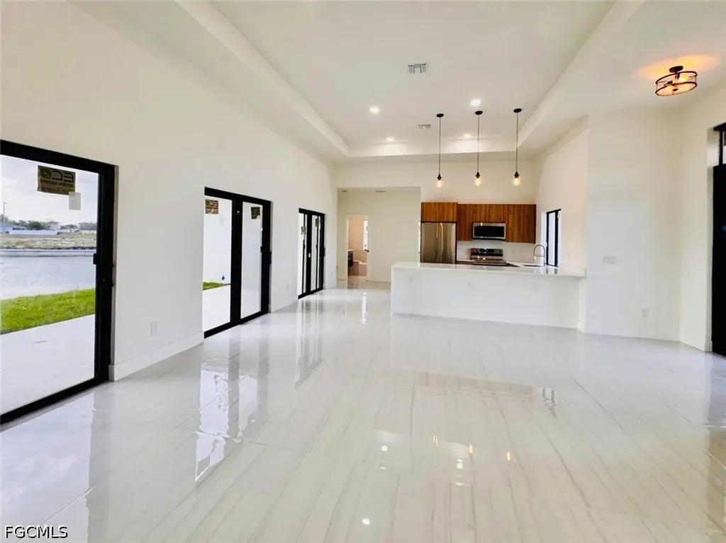 3424 NE 21st Place Cape Coral FL 33909