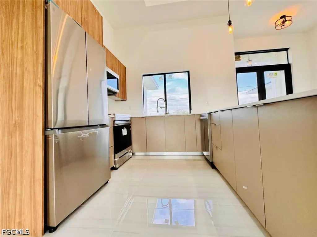 3424 NE 21st Place Cape Coral FL 33909