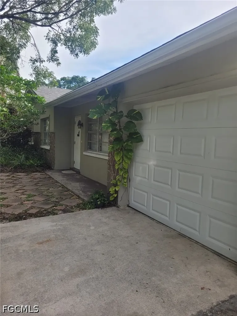 1591 Sunkist Way Fort Myers FL 33905