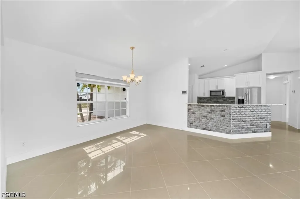 1900 NE 1st Avenue Cape Coral FL 33909