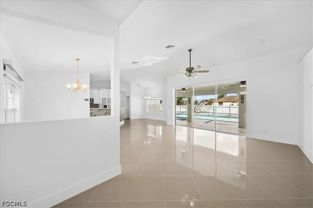 1900 NE 1st Avenue Cape Coral FL 33909