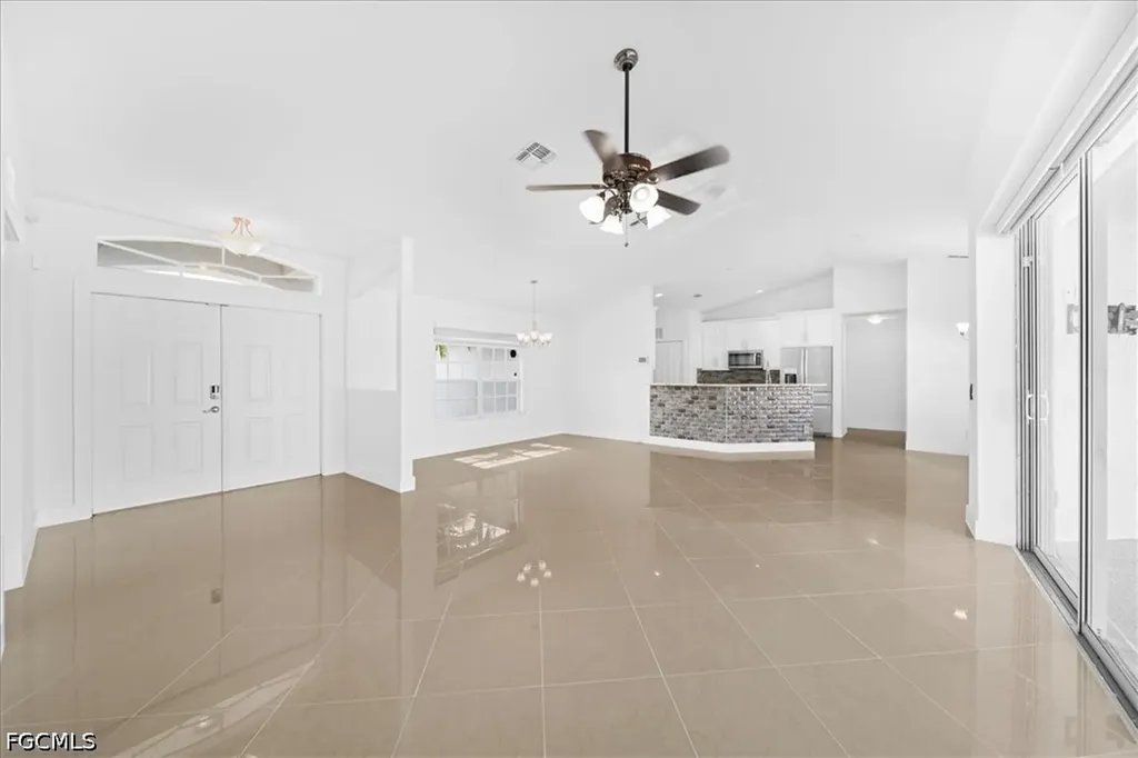 1900 NE 1st Avenue Cape Coral FL 33909
