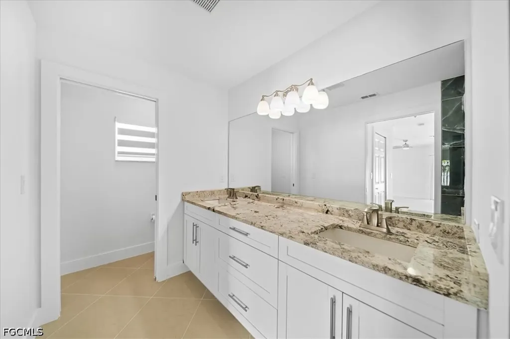 1900 NE 1st Avenue Cape Coral FL 33909