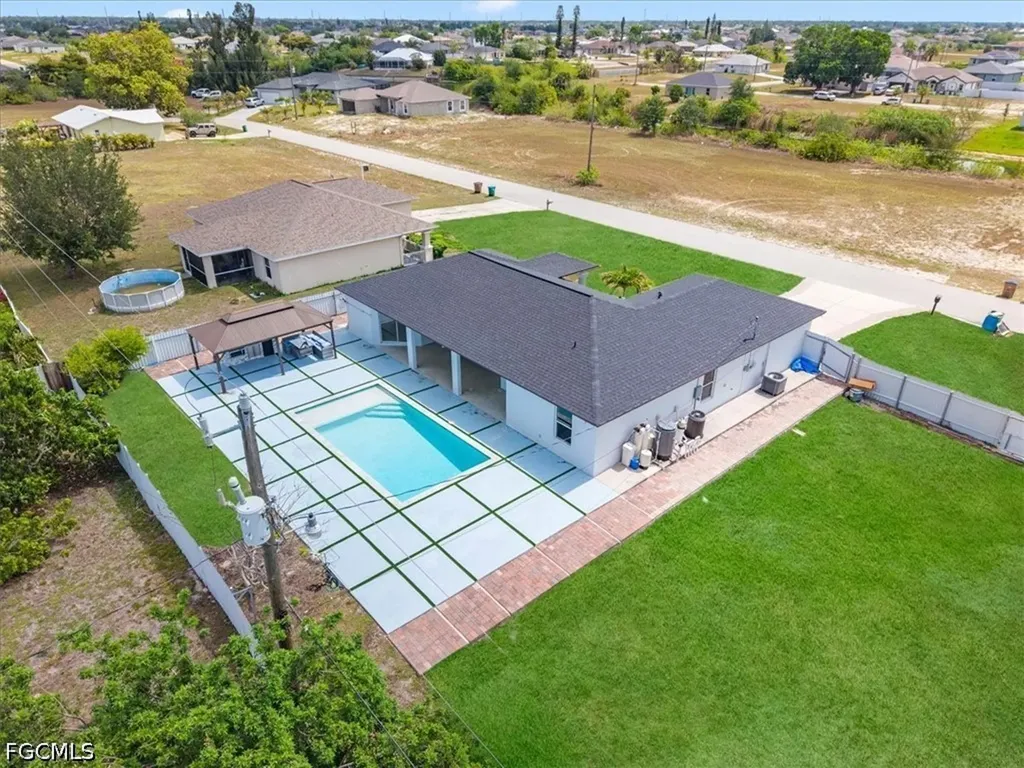 1900 NE 1st Avenue Cape Coral FL 33909