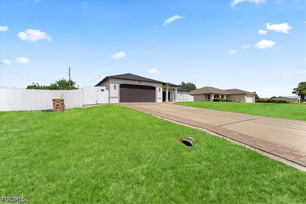 1900 NE 1st Avenue Cape Coral FL 33909