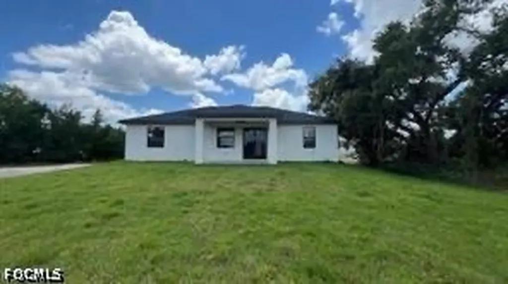 3906 6 Street W Lehigh Acres FL 33971