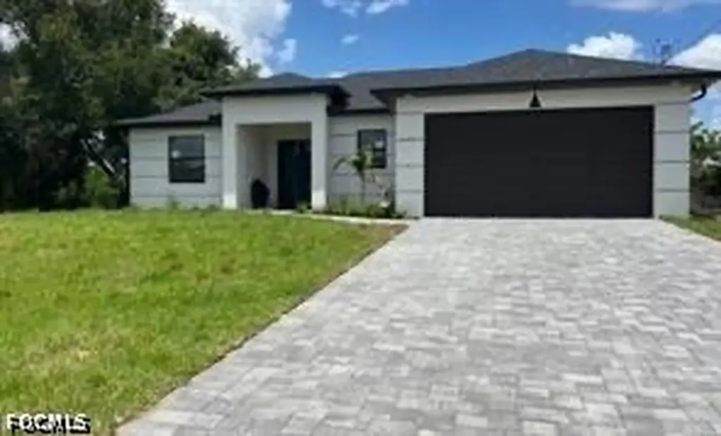 3906 6 Street W Lehigh Acres FL 33971