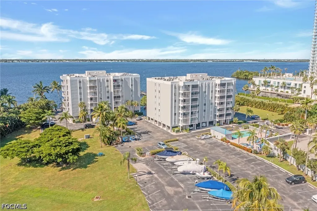 2875 Palm Beach Boulevard Fort Myers FL 33916