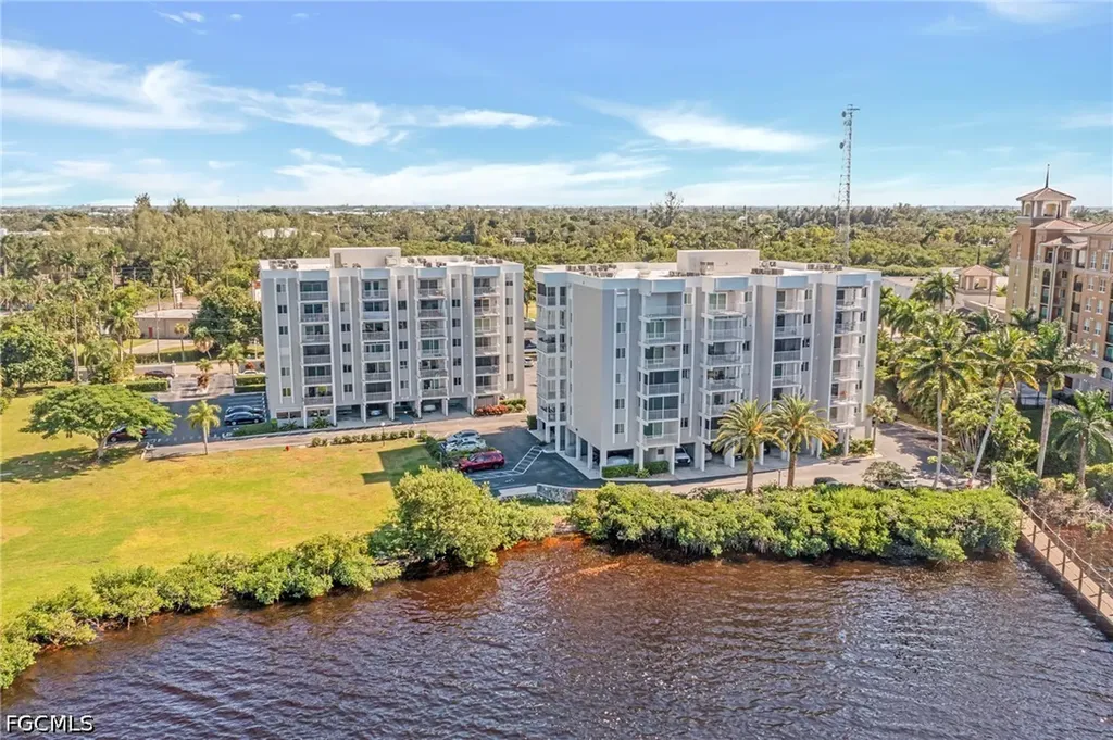 2875 Palm Beach Boulevard Fort Myers FL 33916