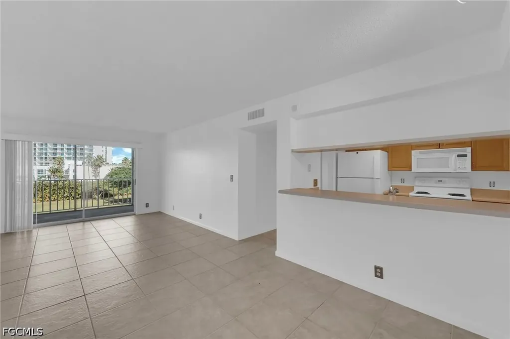 2875 Palm Beach Boulevard Fort Myers FL 33916