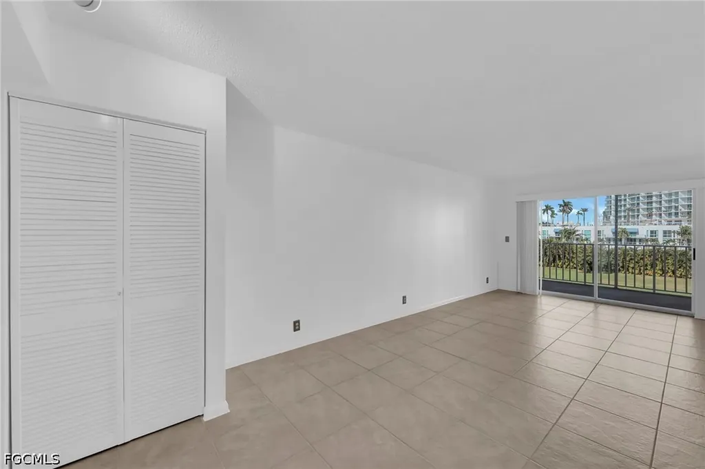 2875 Palm Beach Boulevard Fort Myers FL 33916