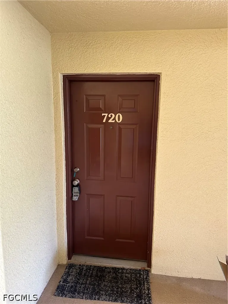 4105 Residence Drive Fort Myers FL 33901