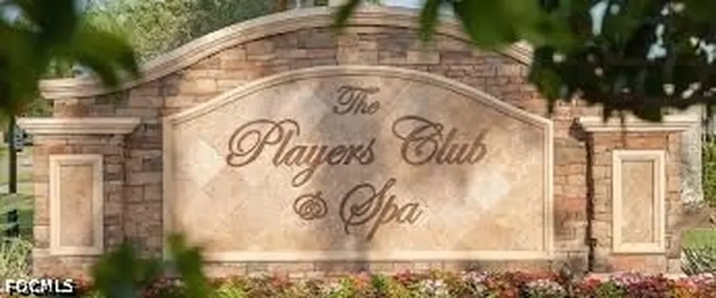 7672 Sussex Court Naples FL 34113