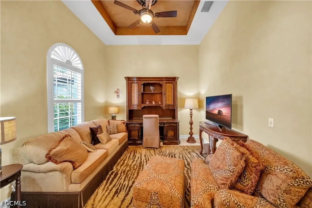 7672 Sussex Court Naples FL 34113
