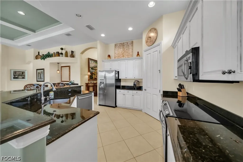 7672 Sussex Court Naples FL 34113