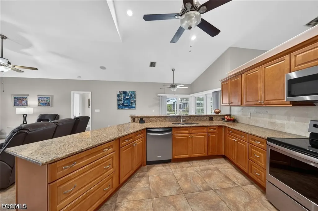 4933 Seville Court Cape Coral FL 33904