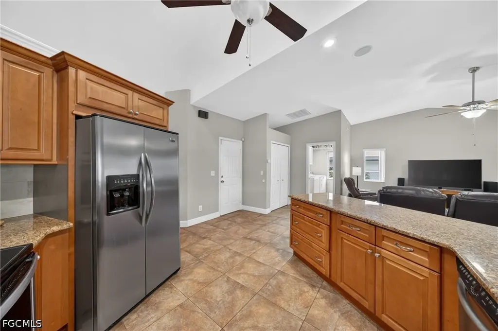 4933 Seville Court Cape Coral FL 33904