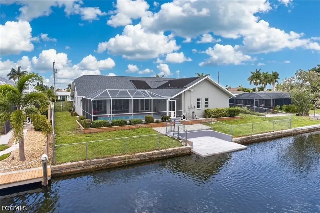 4933 Seville Court Cape Coral FL 33904