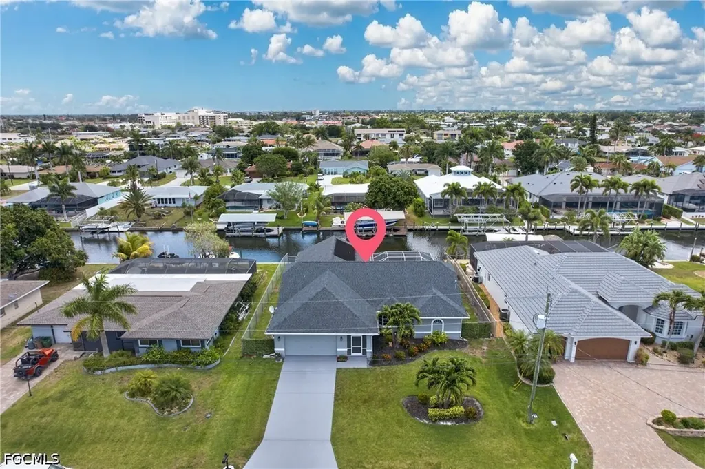 4933 Seville Court Cape Coral FL 33904
