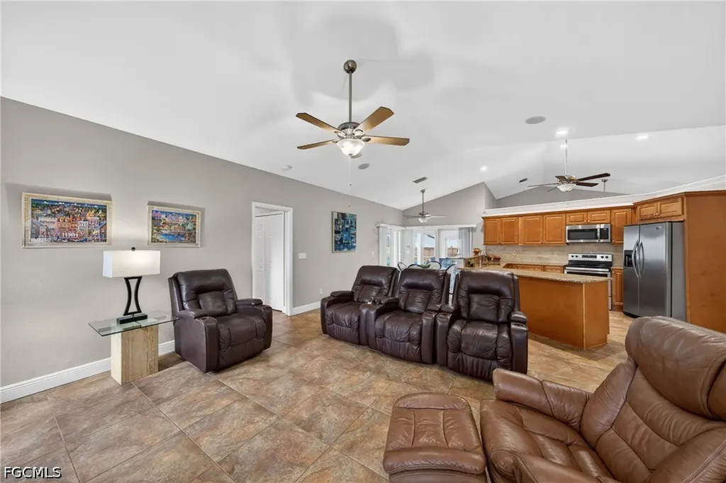 4933 Seville Court Cape Coral FL 33904