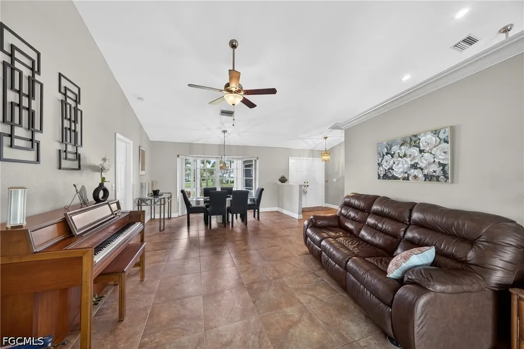 4933 Seville Court Cape Coral FL 33904