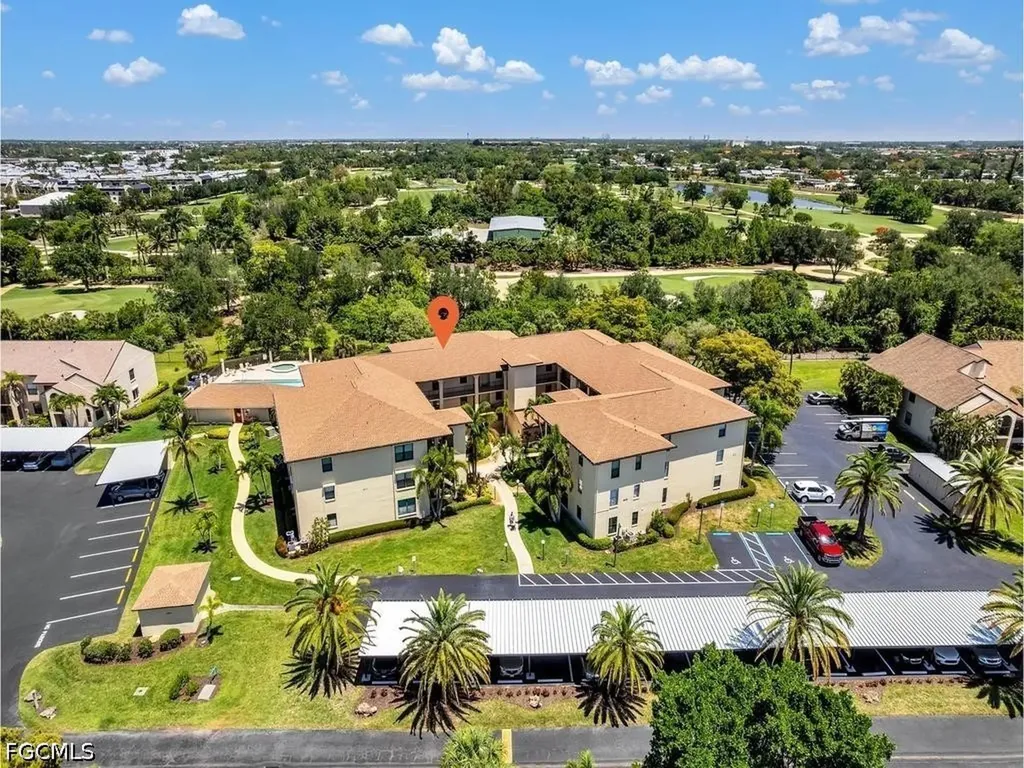 8474 Charter Club Circle Fort Myers FL 33919