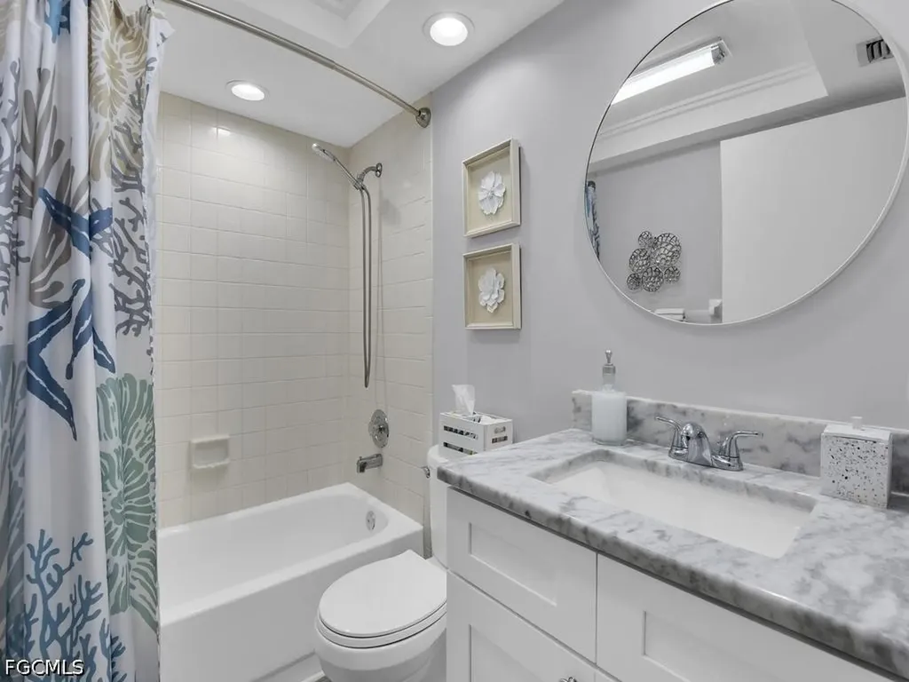 8474 Charter Club Circle Fort Myers FL 33919