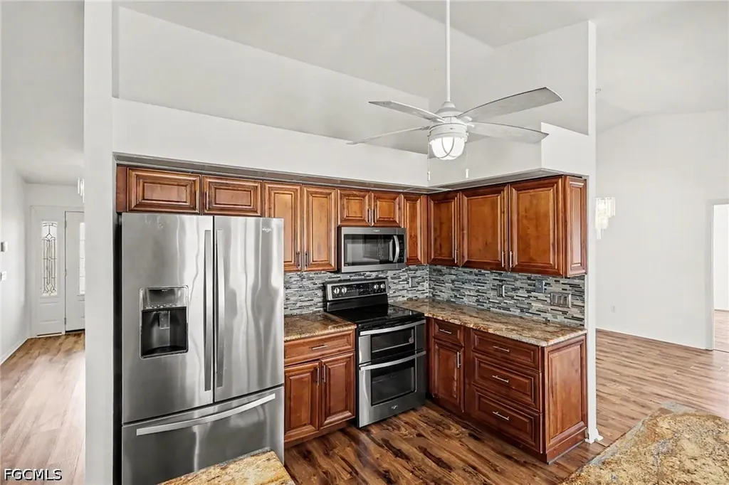 628 SE 21st Lane Cape Coral FL 33990