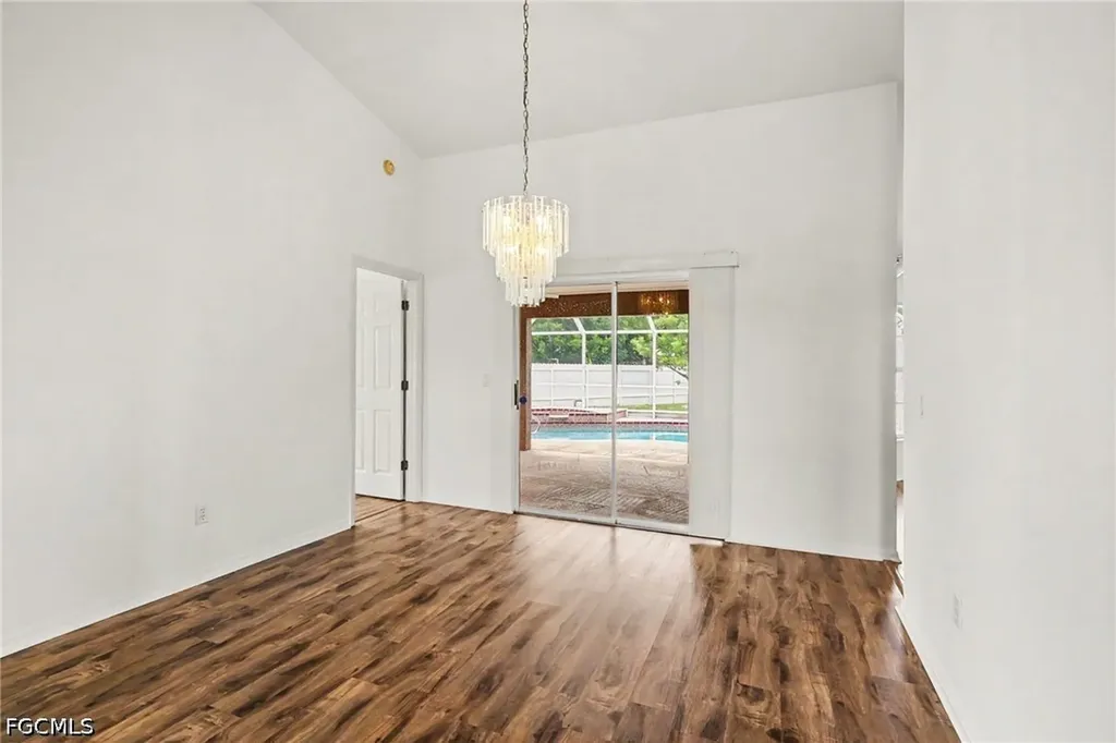 628 SE 21st Lane Cape Coral FL 33990