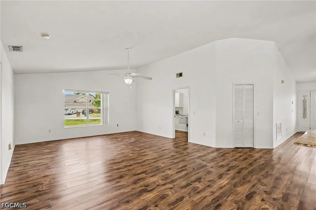 628 SE 21st Lane Cape Coral FL 33990