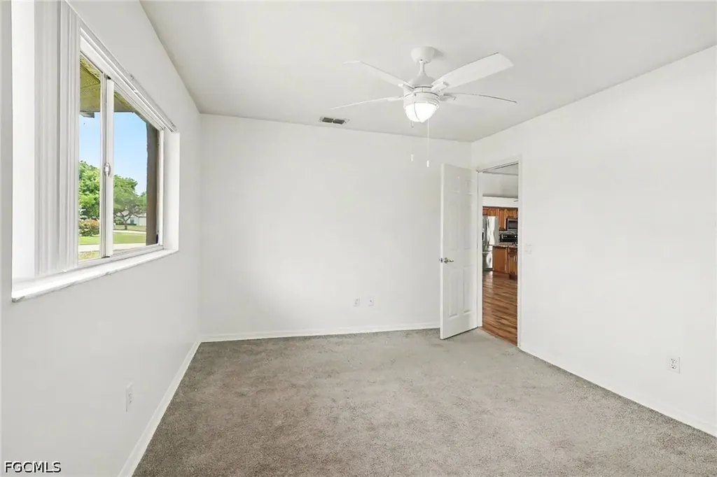 628 SE 21st Lane Cape Coral FL 33990