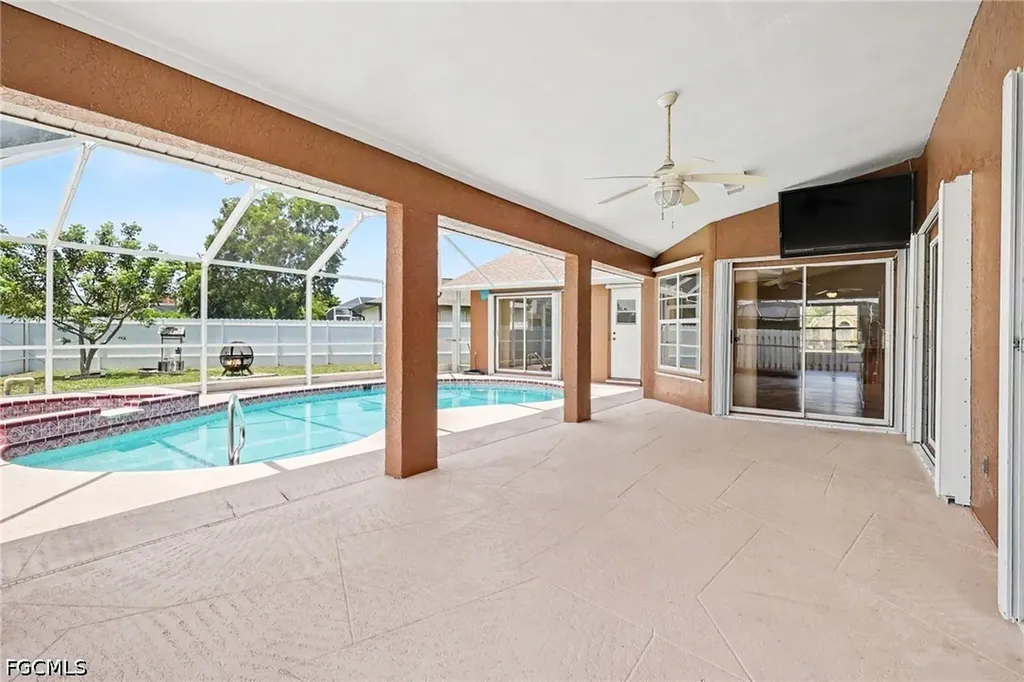 628 SE 21st Lane Cape Coral FL 33990