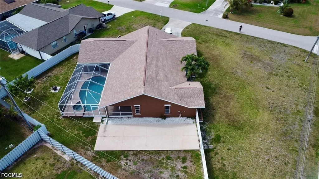628 SE 21st Lane Cape Coral FL 33990