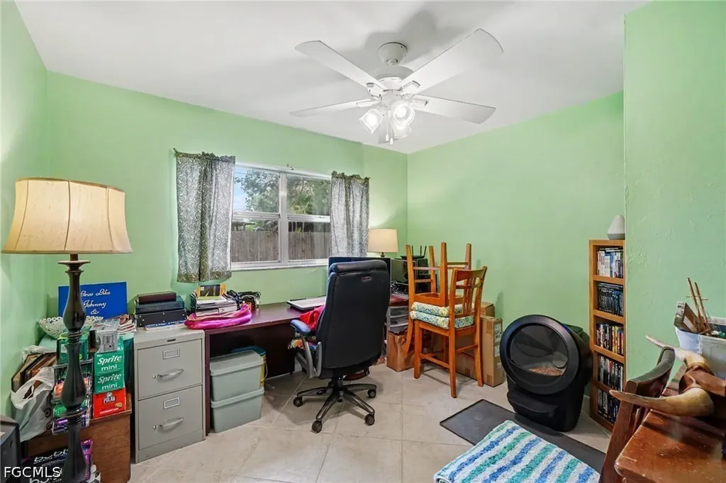 2215 SE 8th Street Cape Coral FL 33990