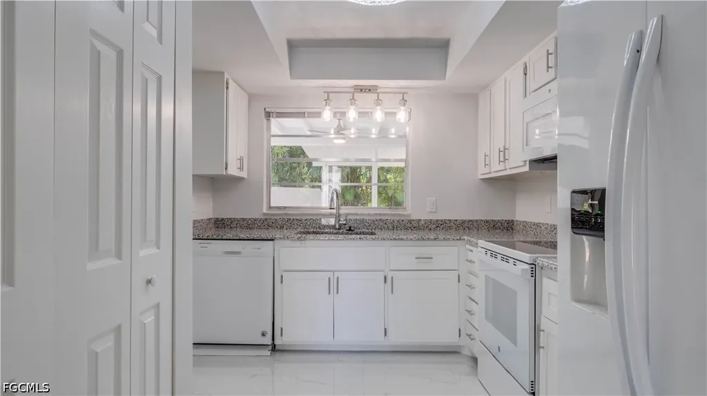 5657 Eichen Circle E Fort Myers FL 33919