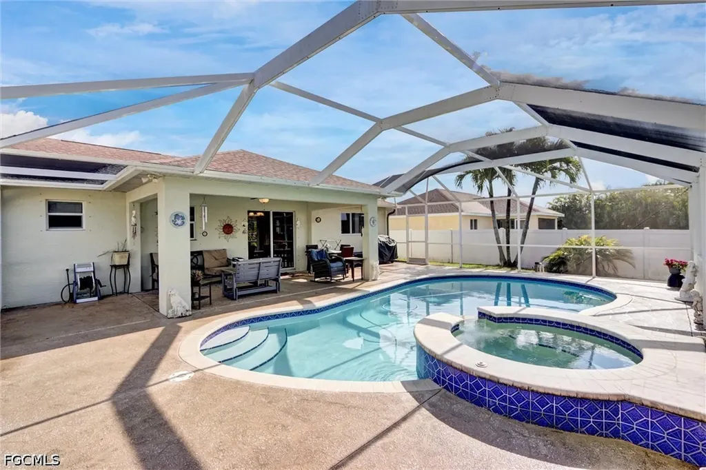 1100 NE 15th Street Cape Coral FL 33909