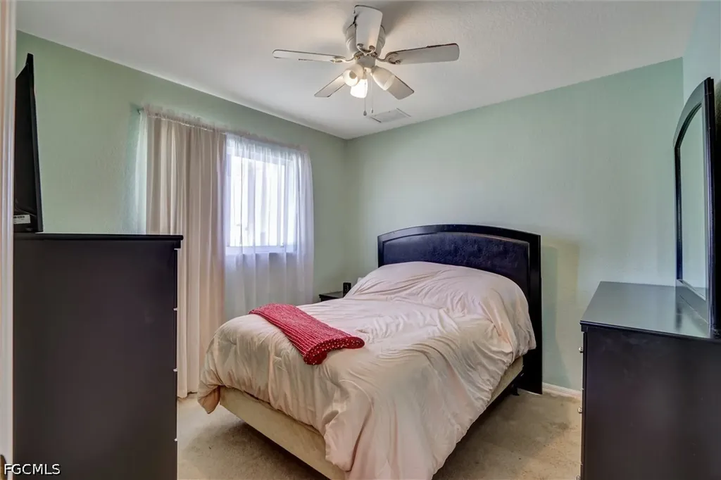 1100 NE 15th Street Cape Coral FL 33909