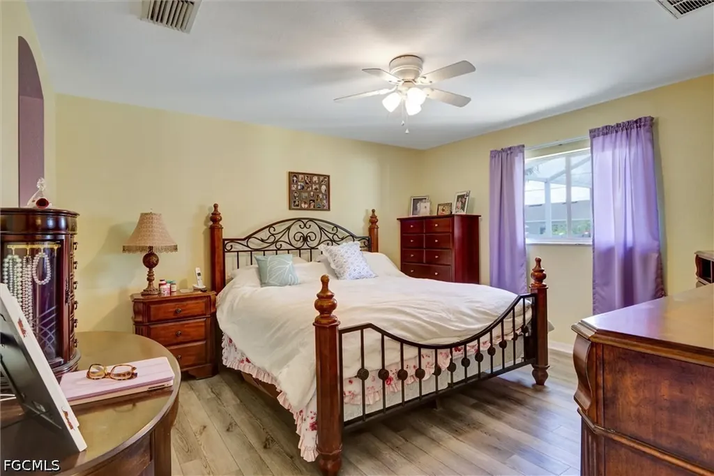 1100 NE 15th Street Cape Coral FL 33909