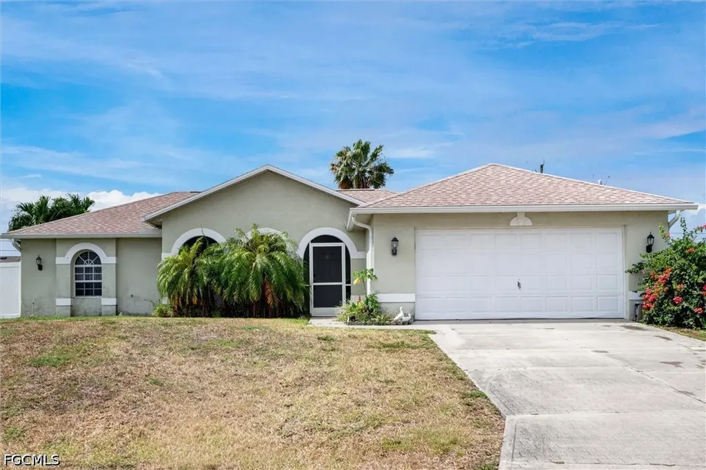 1100 NE 15th Street Cape Coral FL 33909