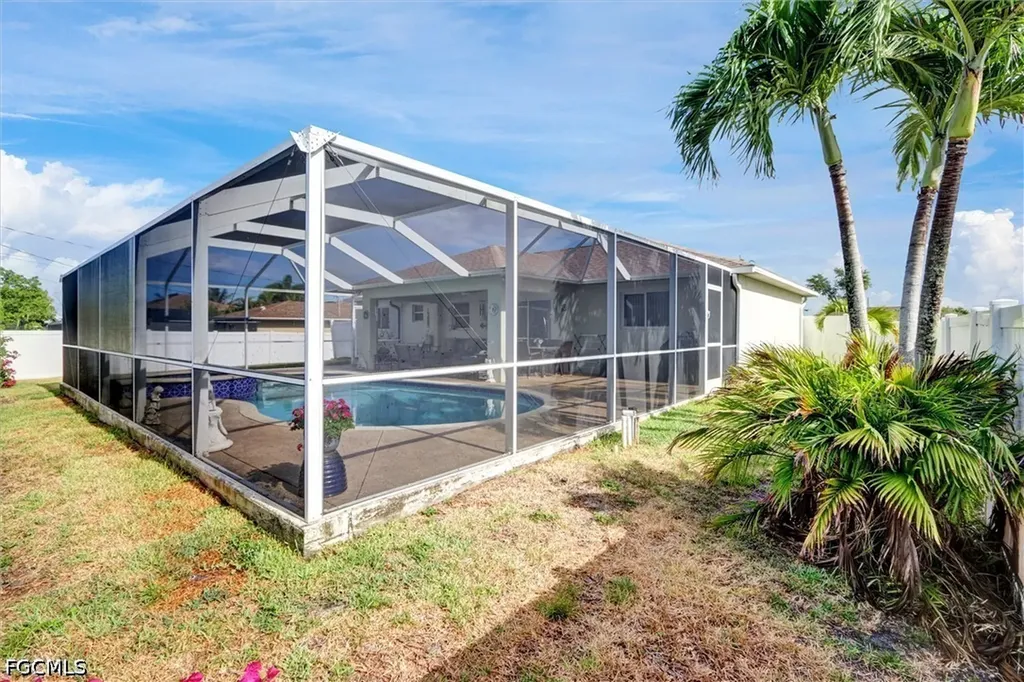 1100 NE 15th Street Cape Coral FL 33909