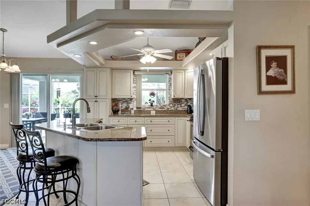 1100 NE 15th Street Cape Coral FL 33909