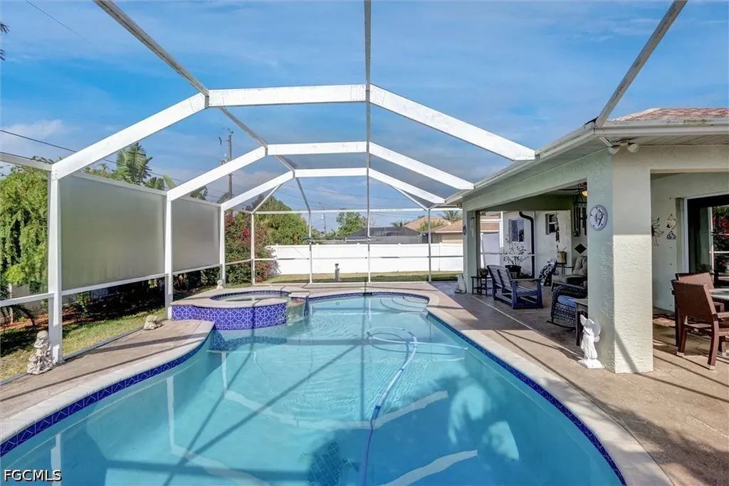 1100 NE 15th Street Cape Coral FL 33909