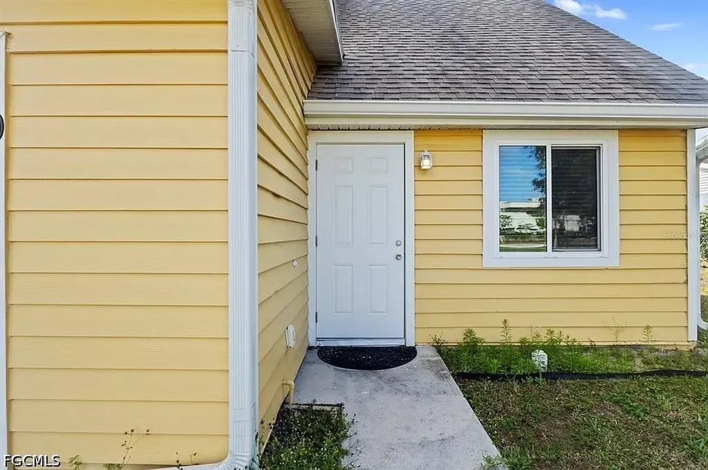 1101 Country Club Boulevard Cape Coral FL 33990