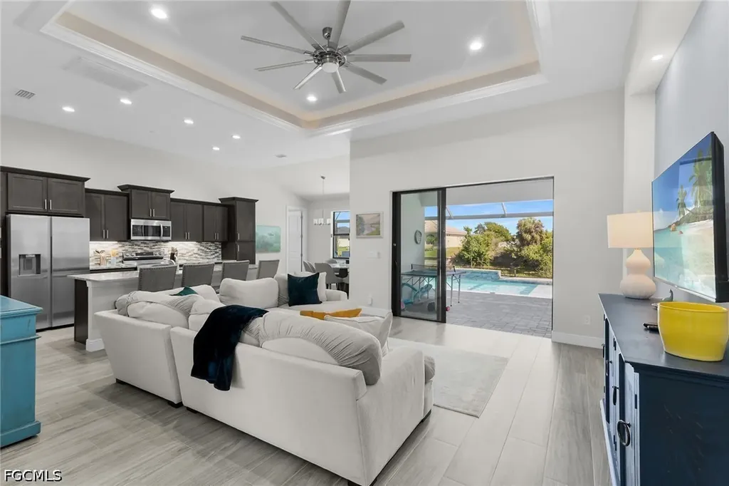 635 NE 7th Terrace Cape Coral FL 33909