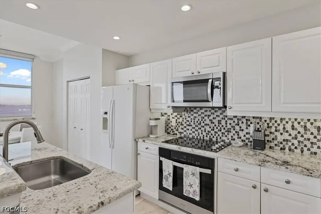 14200 Royal Harbour Court Fort Myers FL 33908