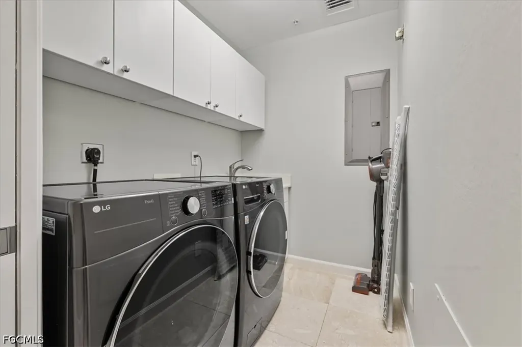 14200 Royal Harbour Court Fort Myers FL 33908