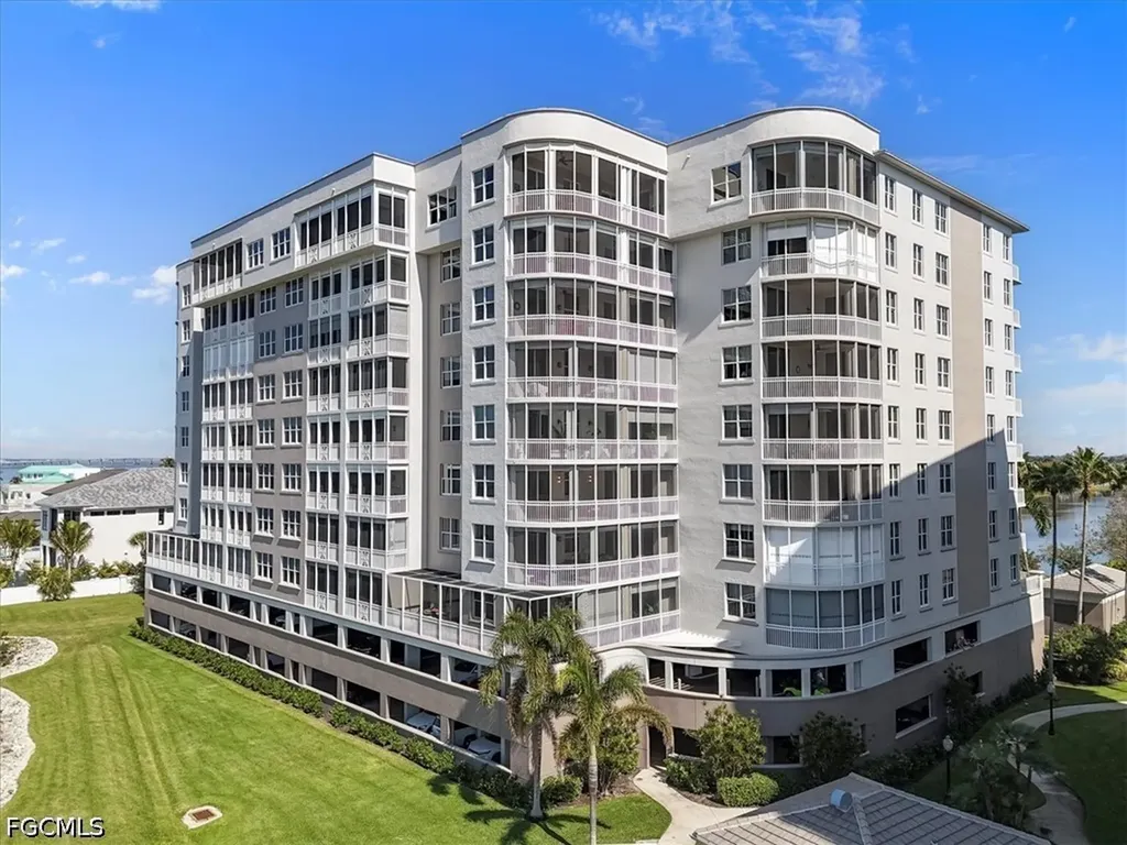 14200 Royal Harbour Court Fort Myers FL 33908