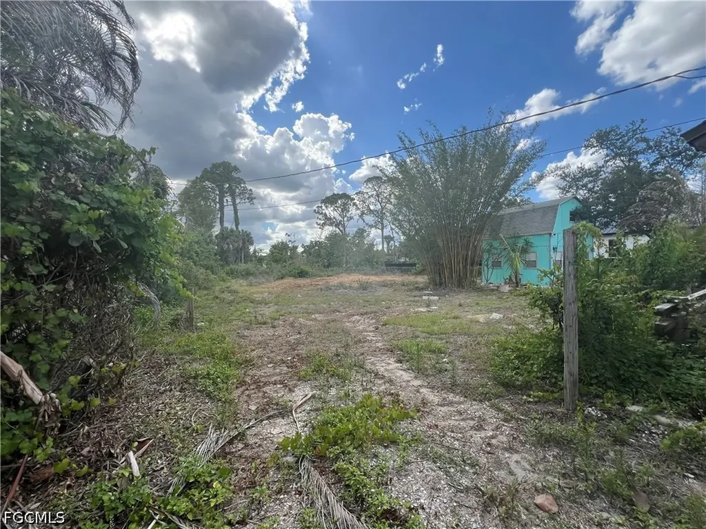 213 Lincoln Avenue Lehigh Acres FL 33936